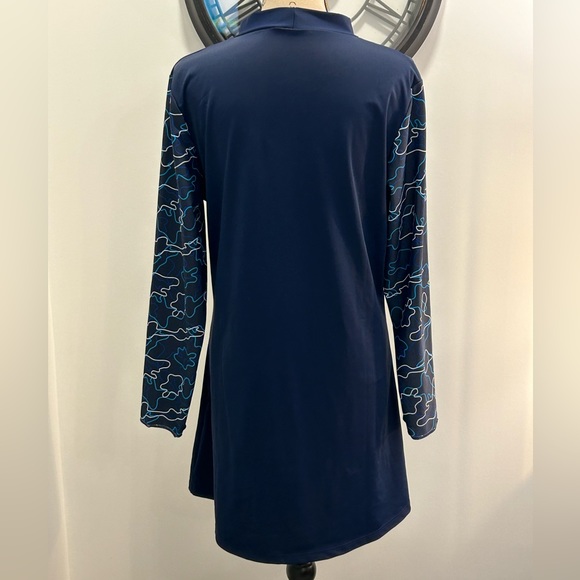 Navy blue swim dress
Size 3XL (in my opinion xl check measurements) - Picture 2 of 4